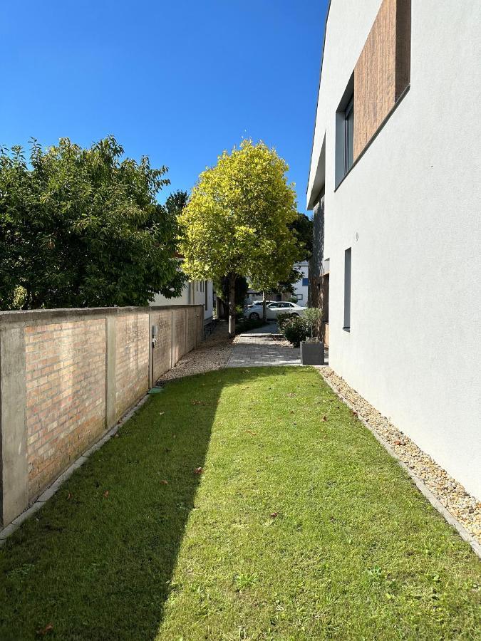 Linden Apartman 106 - Adults Only Mosonmagyaróvár Dış mekan fotoğraf
